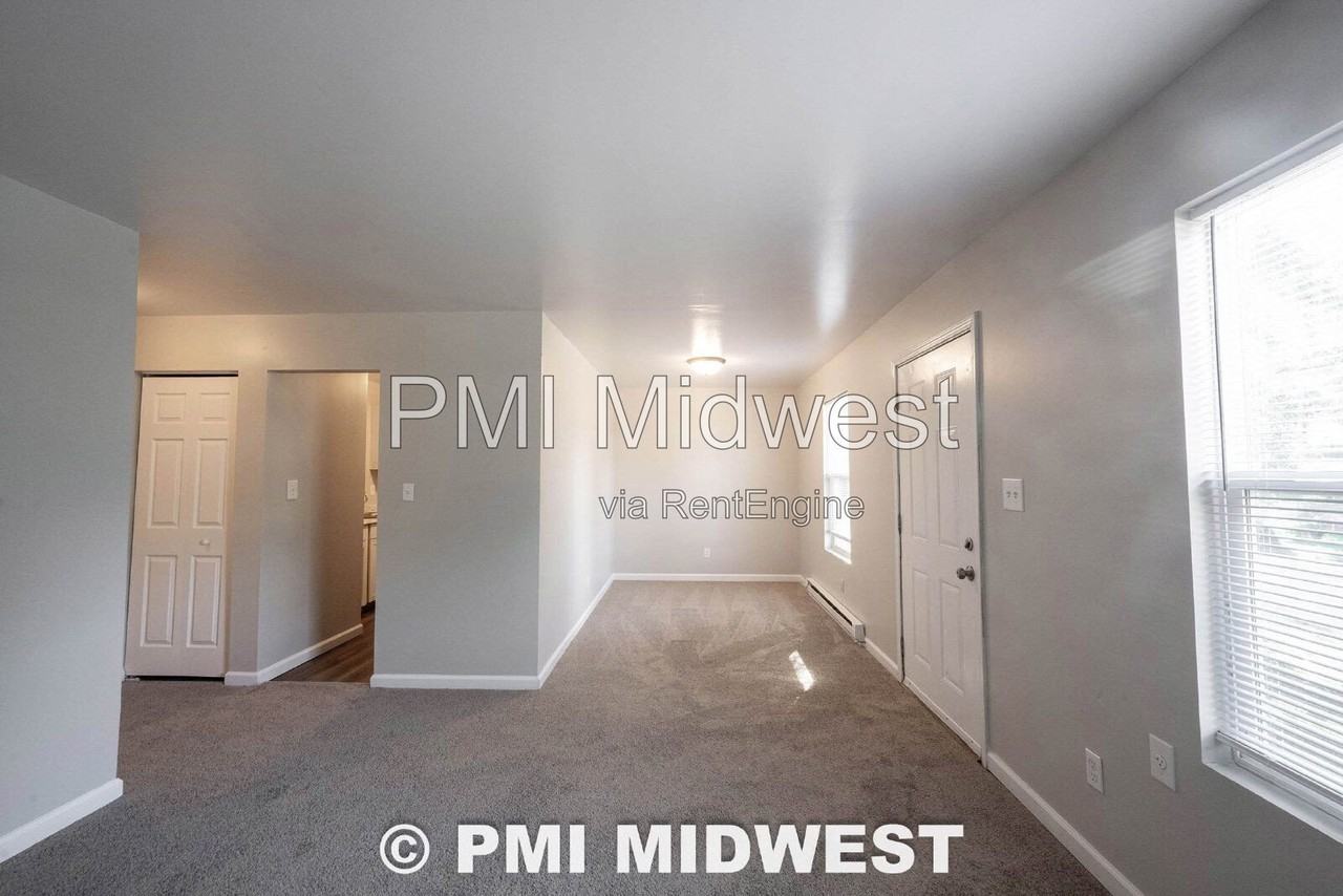 1122 Congress Ave - Photo 3 of 19