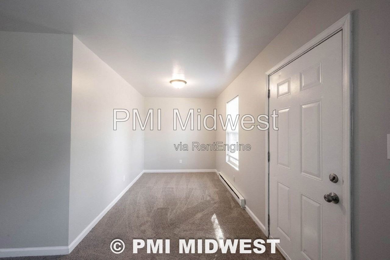 1122 Congress Ave - Photo 4 of 19