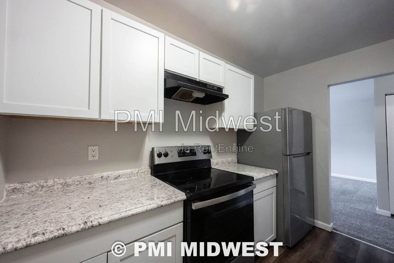 1122 Congress Ave - Photo 7 of 19