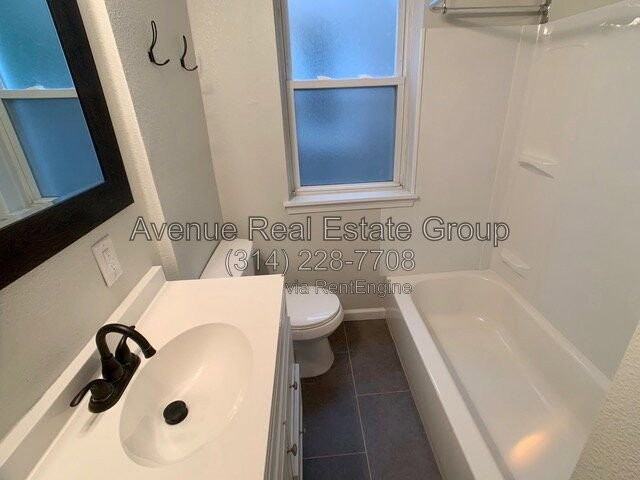 6048 Washington Blvd #1E - Photo 6 of 9
