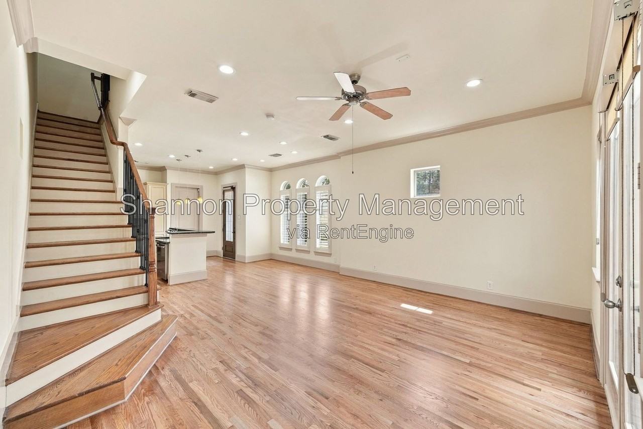 931 W 23rd St #K - Photo 5 of 24