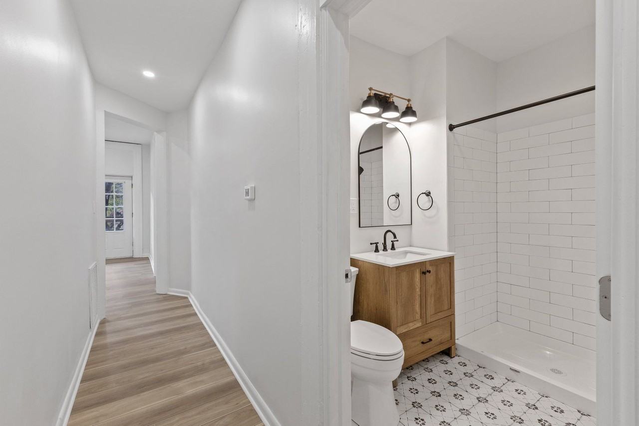 96 Chestnut St #1F - Photo 3 of 4