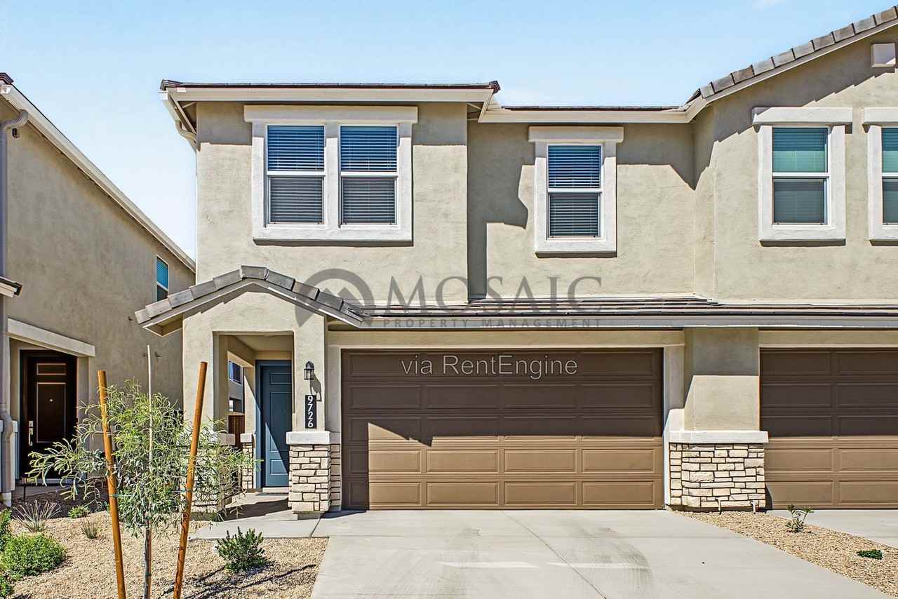 9726 S 11th Pl - Photo 2 of 40