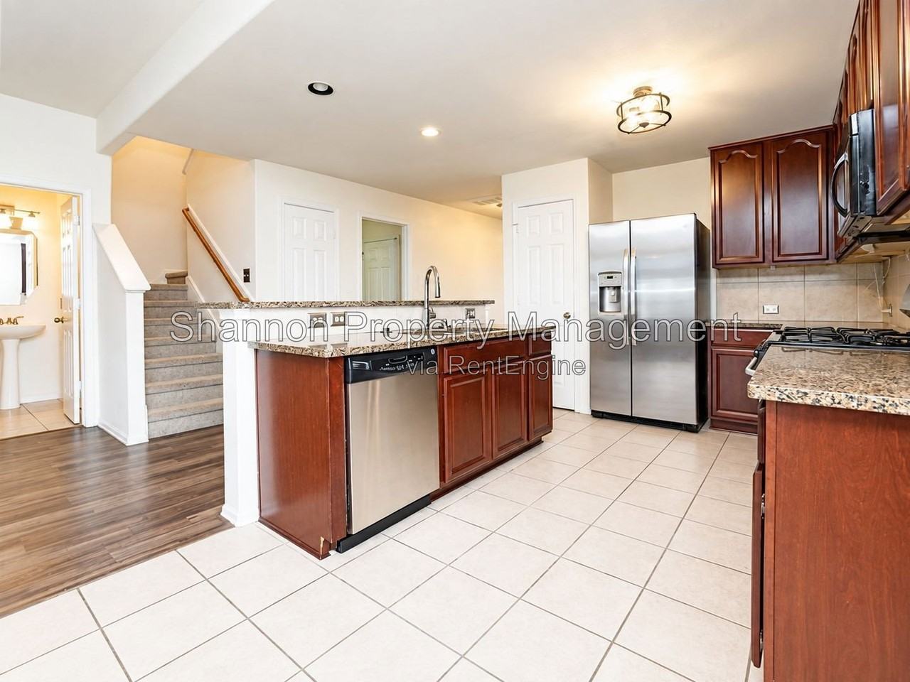 1939 Wooded Acres Dr - Photo 5 of 23