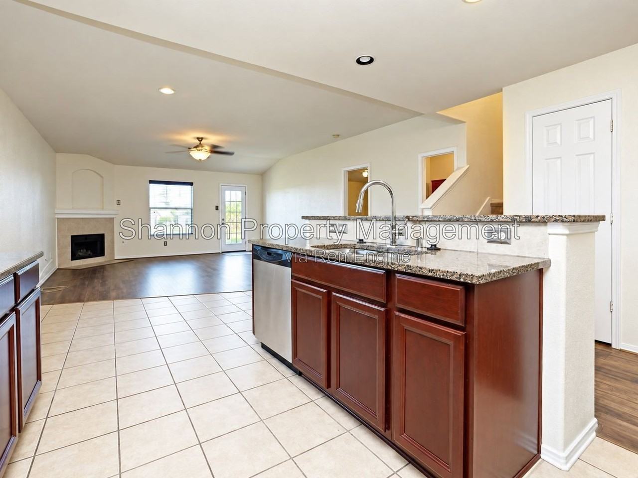 1939 Wooded Acres Dr - Photo 6 of 23