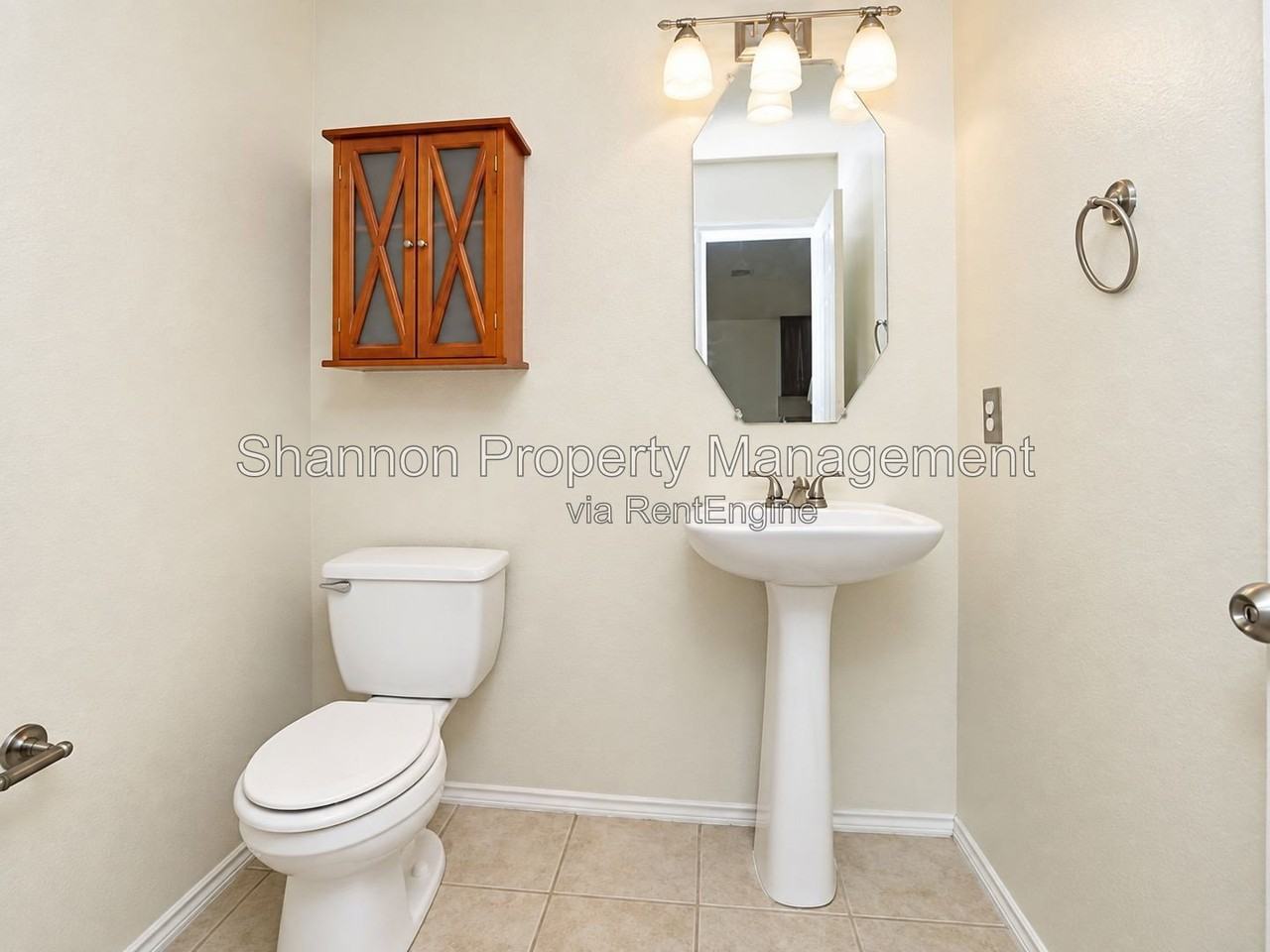 1939 Wooded Acres Dr - Photo 7 of 23