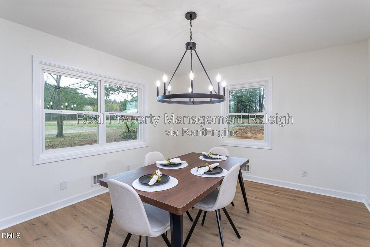 194 Furney Pearce Rd - Photo 2 of 40