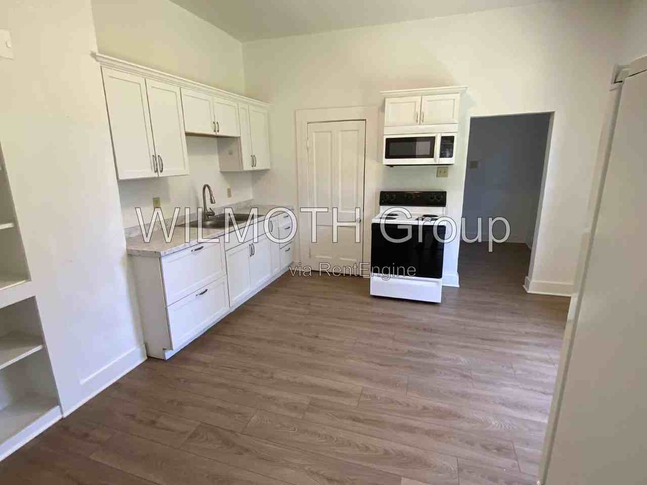 730 W 9th St - Photo 6 of 16