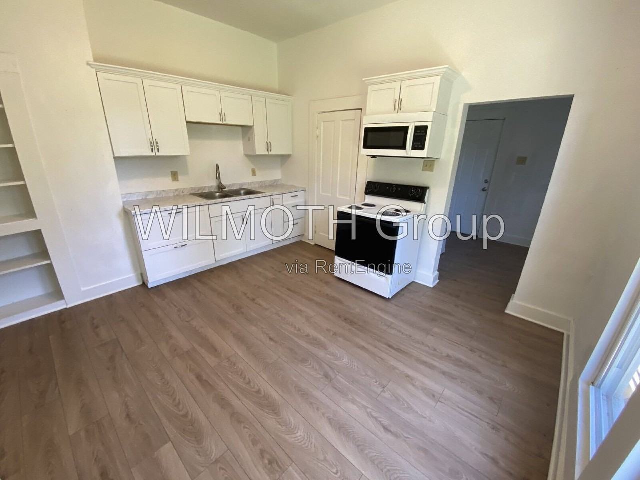 730 W 9th St - Photo 7 of 16