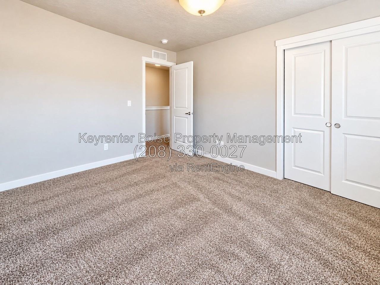 9177 W Tillamook Dr - Photo 6 of 16
