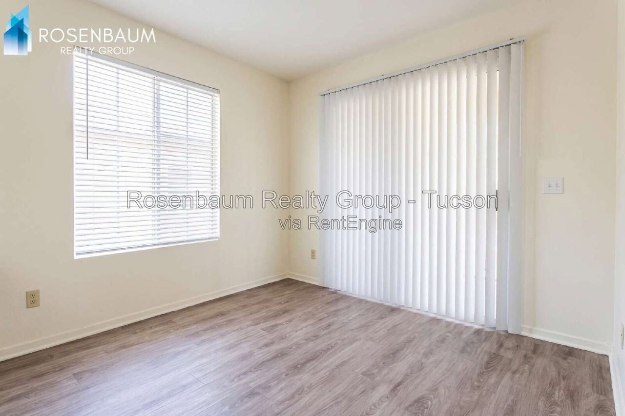 10237 E Desert Crossings Way - Photo 6 of 21