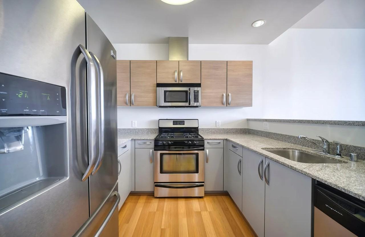 1310 Fillmore St - Photo 2 of 10