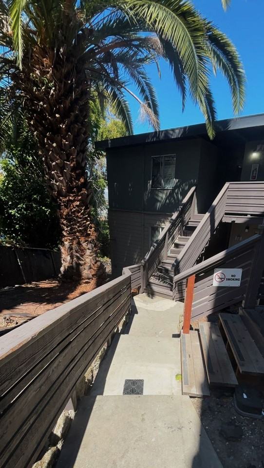 1810 E 25th Street - Photo 5 of 9