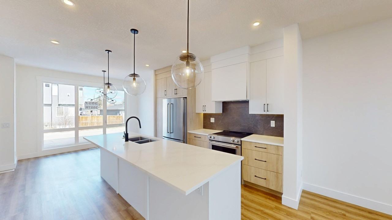 3555 21 Ave Sw - Photo 6 of 26