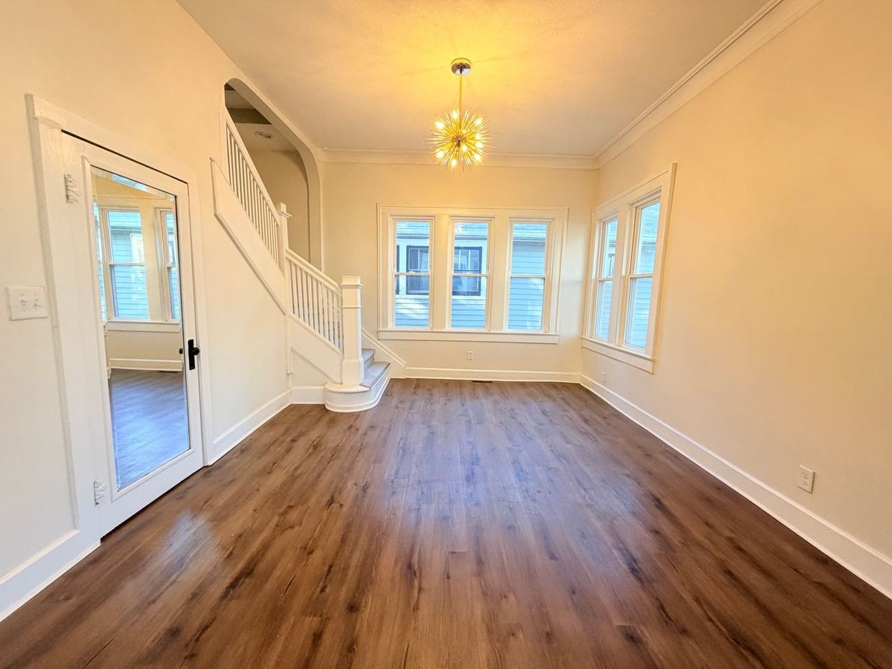 428 N Bancroft St - Photo 7 of 34