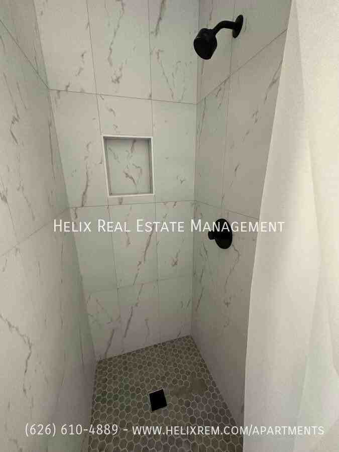 1577 N Fair Oaks - Photo 3 of 25