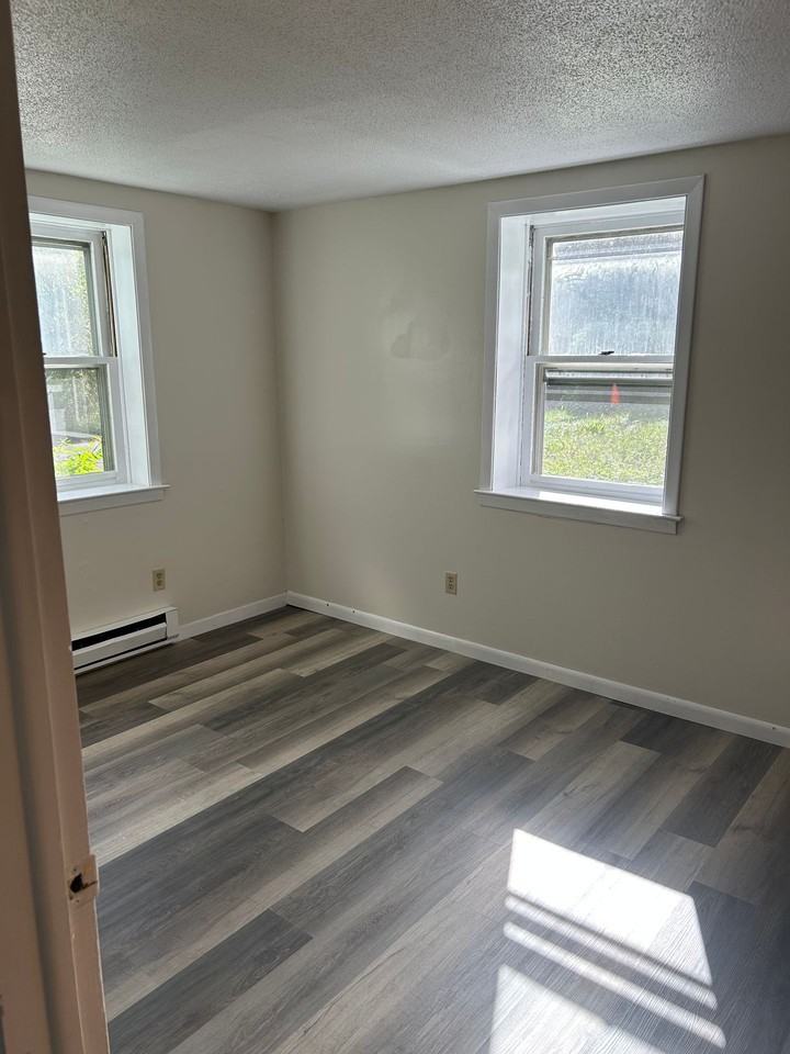 150 Pearl Street - Photo 2 of 2