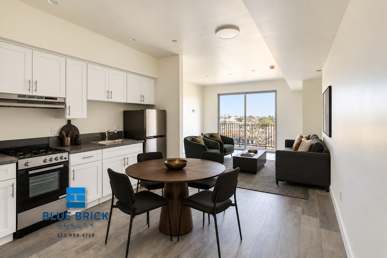 4324 S Vermont Ave, Los Angeles, CA 90037 - Photo 6 of 11