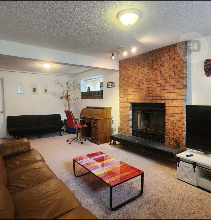 232 Hawkwood Blvd Nw - Photo 3 of 19
