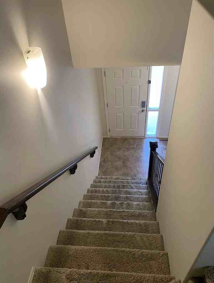 163 Autumn Cres Se - Photo 3 of 30