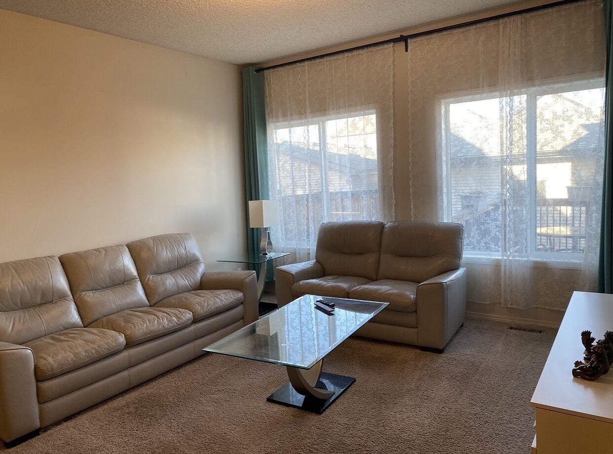 163 Autumn Cres Se - Photo 5 of 30