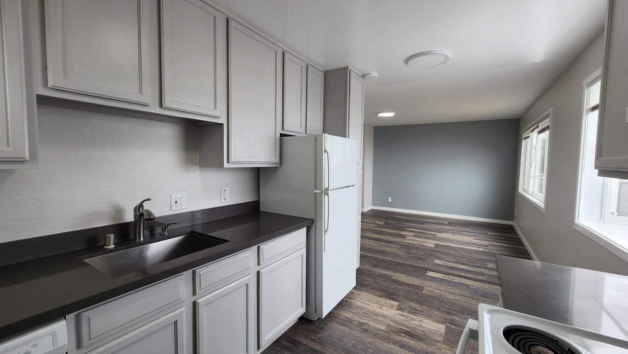 465 Esplanade Ave #1 - Photo 3 of 12