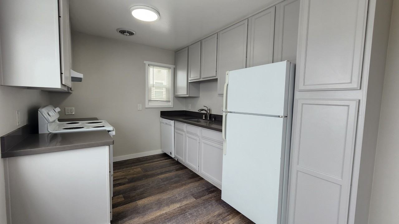 465 Esplanade Ave #1 - Photo 4 of 12