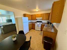featured image of 1240 Newlands Dr W