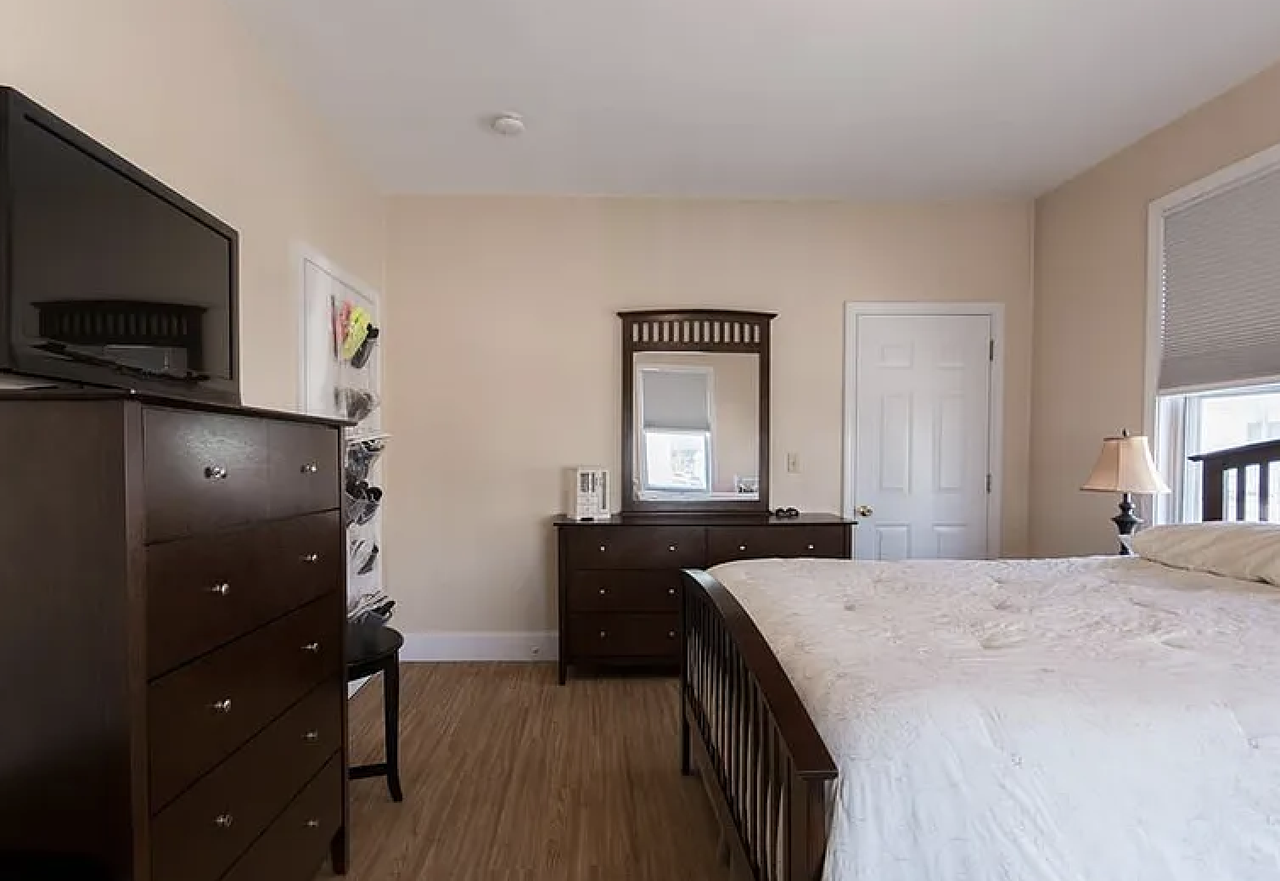 175 Grinnell St #1 - Photo 7 of 10