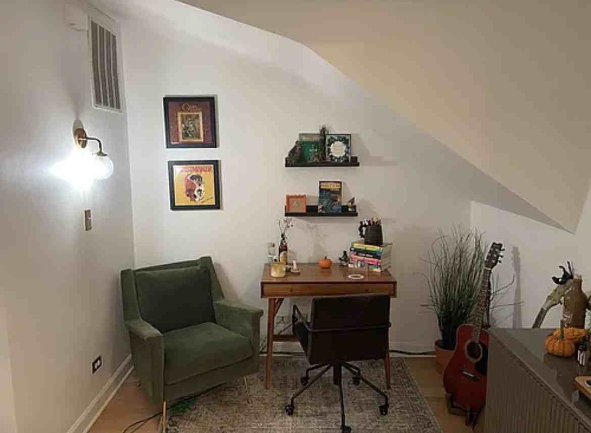 2924 N Talman Ave #2 - Photo 6 of 20