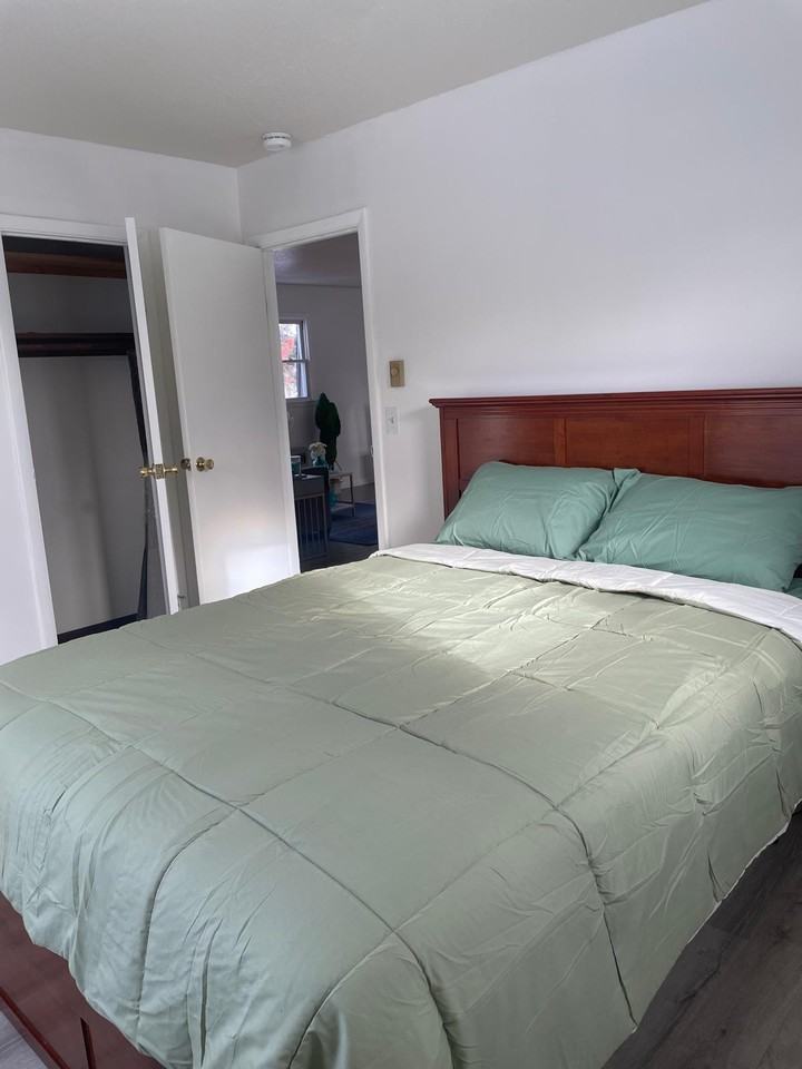 123 N Champlain St #4