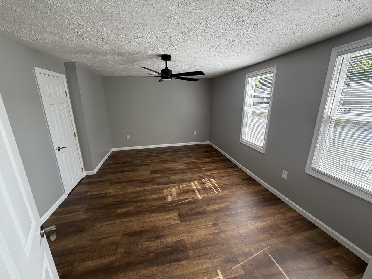 730 Boulevard Ave #1 - Photo 6 of 18