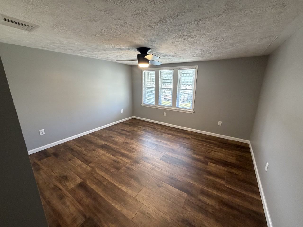 730 Boulevard Ave #1 - Photo 7 of 18