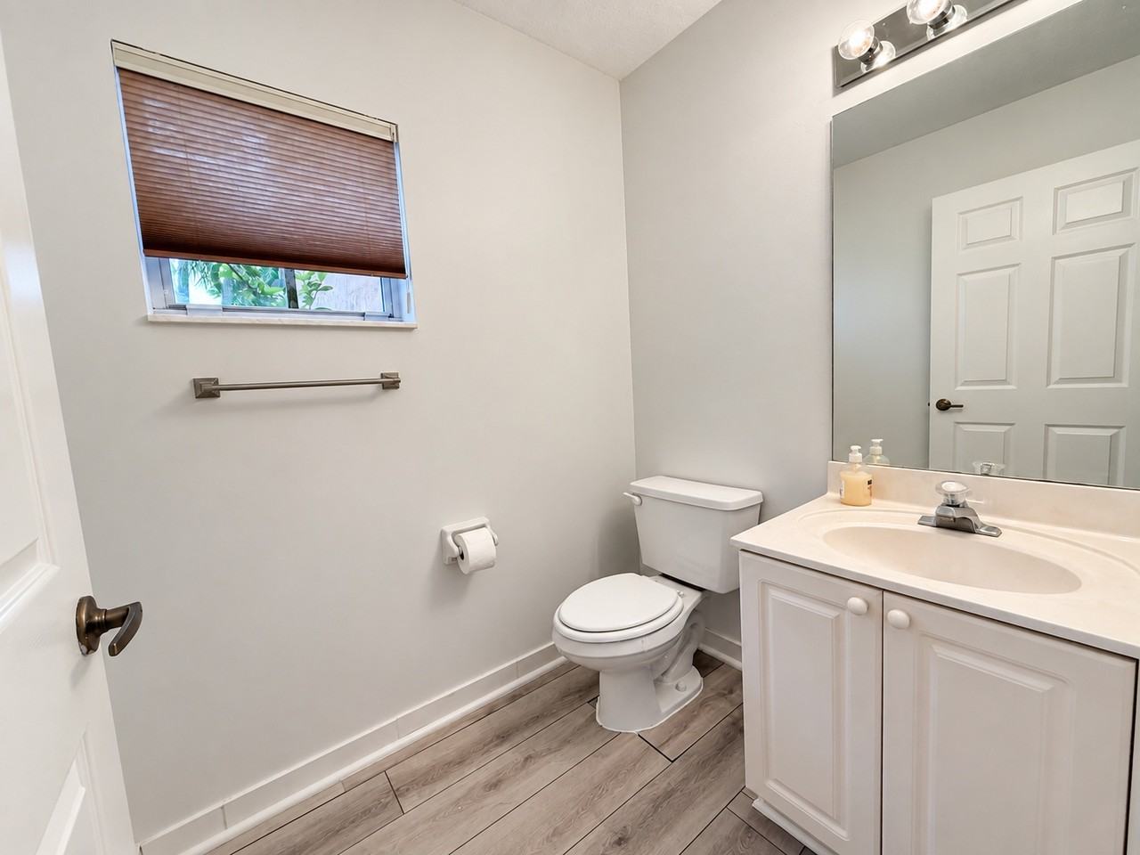 1430 N Trafalgar Cir #NA - Photo 4 of 20