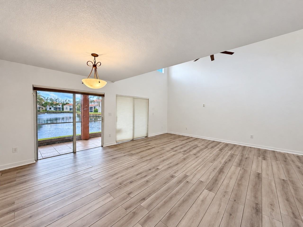 1430 N Trafalgar Cir #NA - Photo 6 of 20