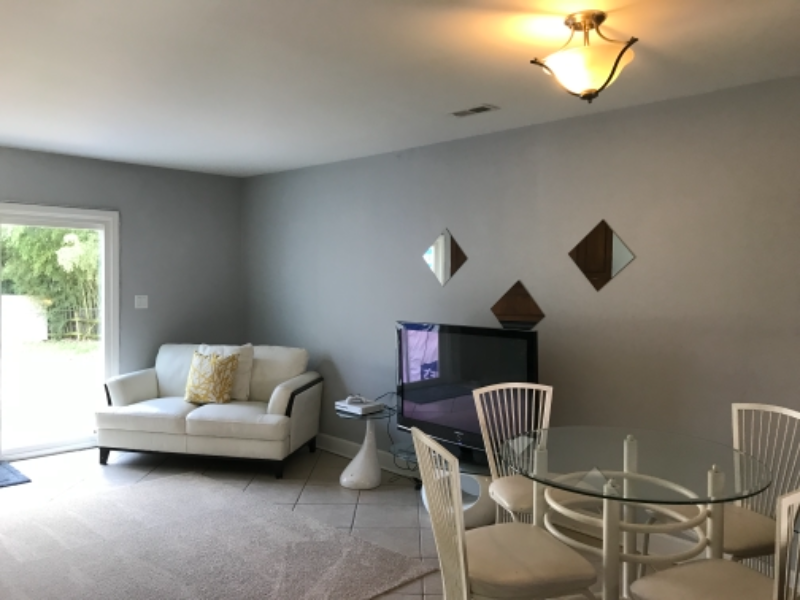 7426 Brigmore Dr - Photo 3 of 10