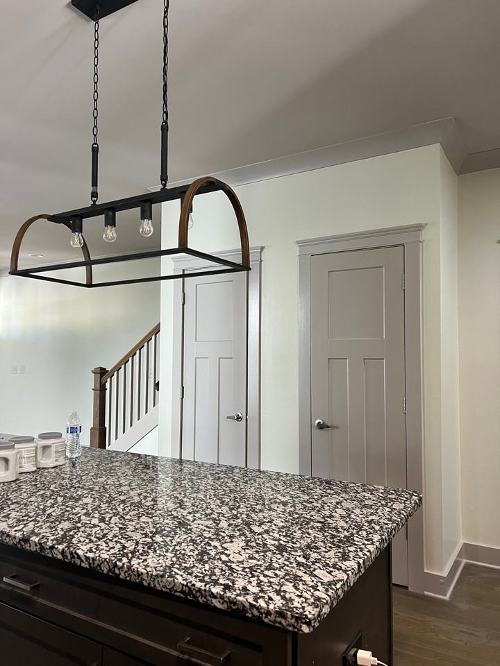 1726 Carvell Ave - Photo 5 of 20