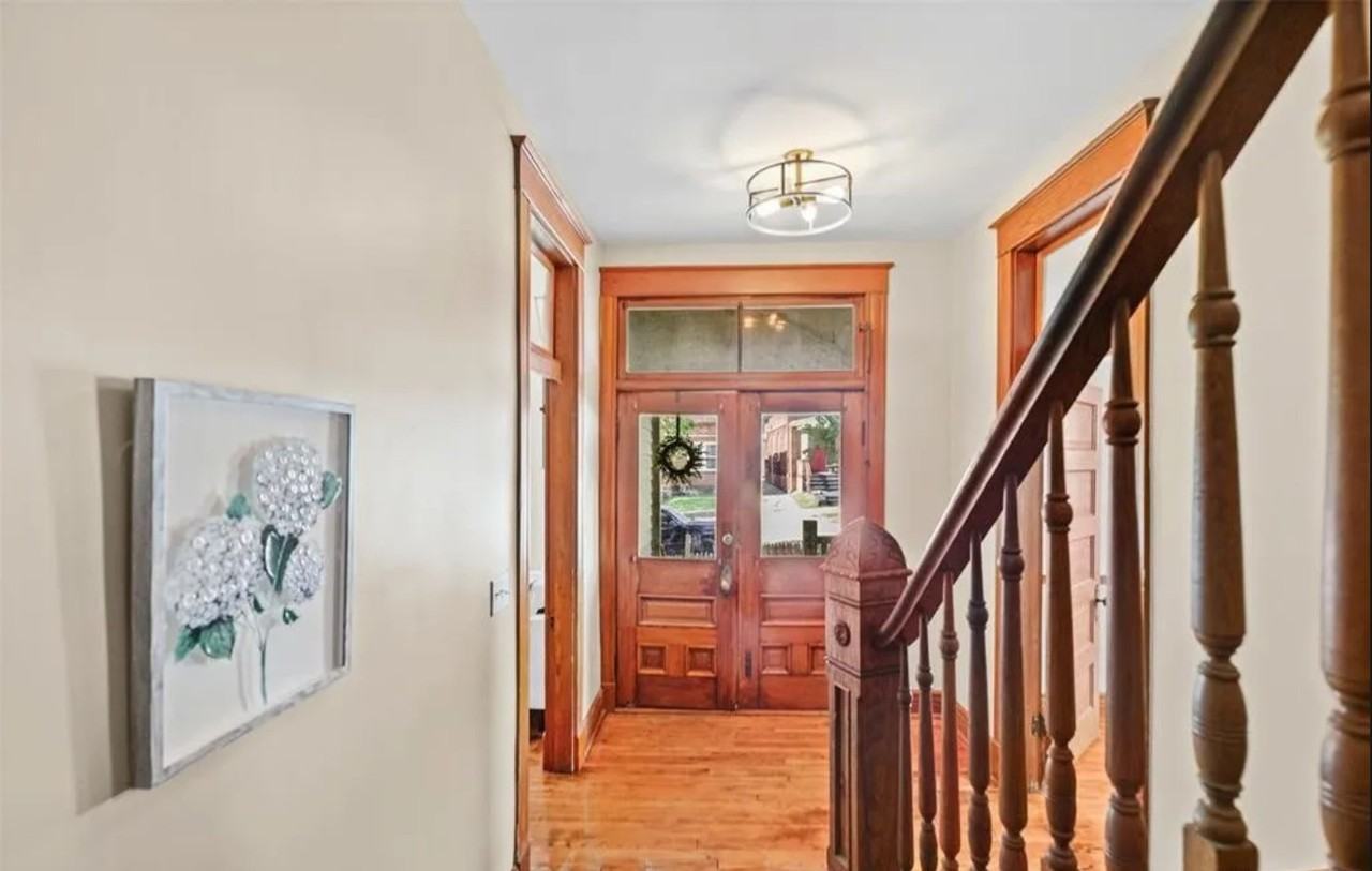 407 E 9th St - Photo 6 of 50