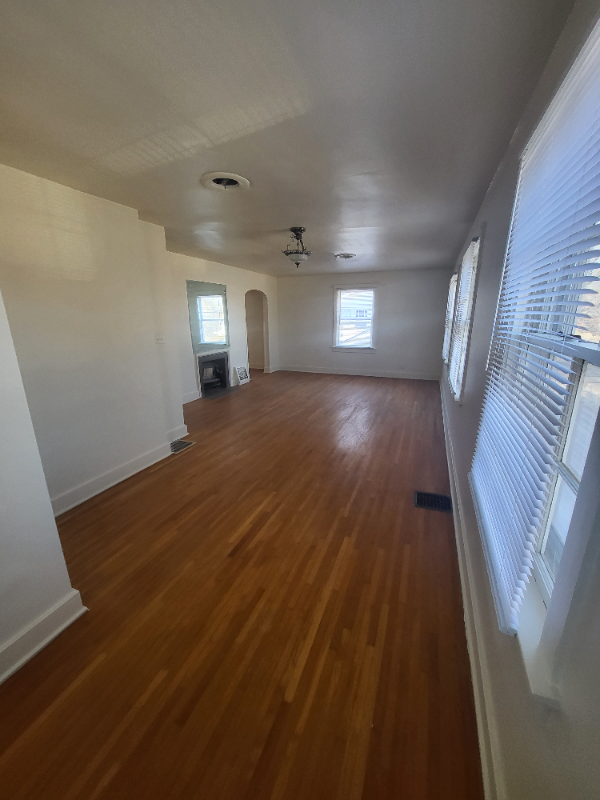 1629 W 13th St N #UP - Photo 4 of 16