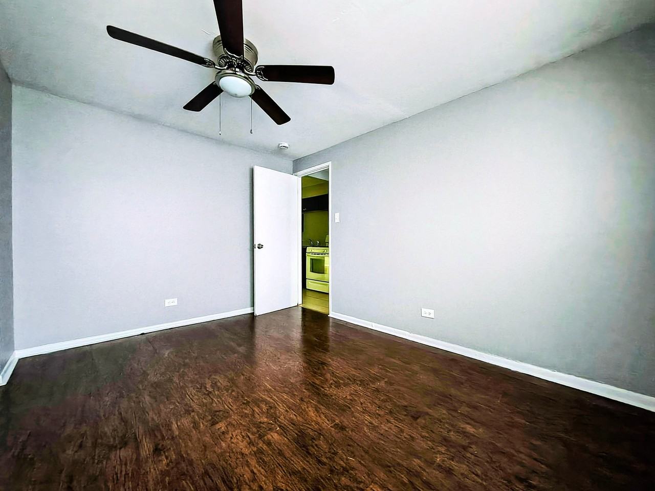 6435 S Evans Ave #2B - Photo 7 of 9