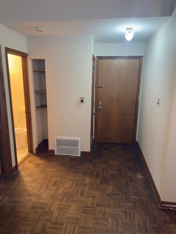 544 Crescent Blvd #B - Photo 3 of 6