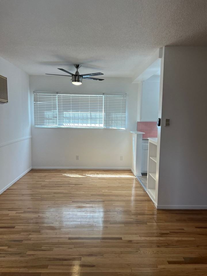 Flores St - 611 - Photo 7 of 44
