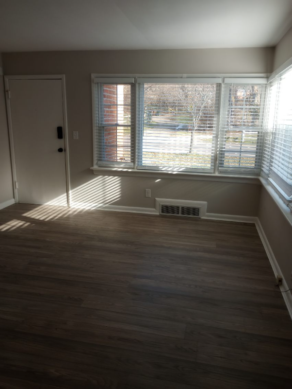25 Laurel Ave #1 - Photo 4 of 17