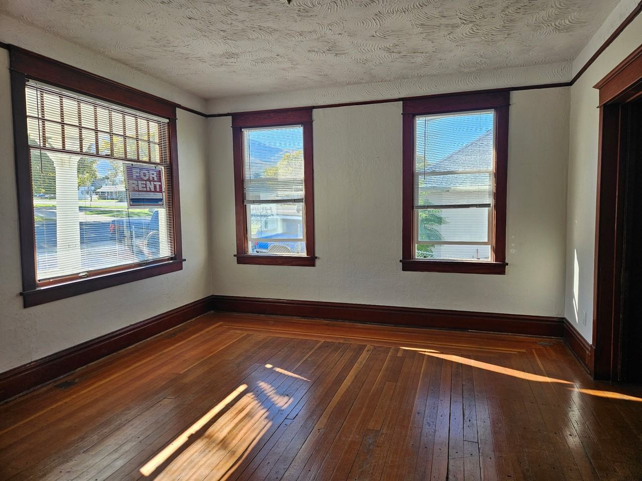 27 N 300 W #101 - Photo 4 of 19