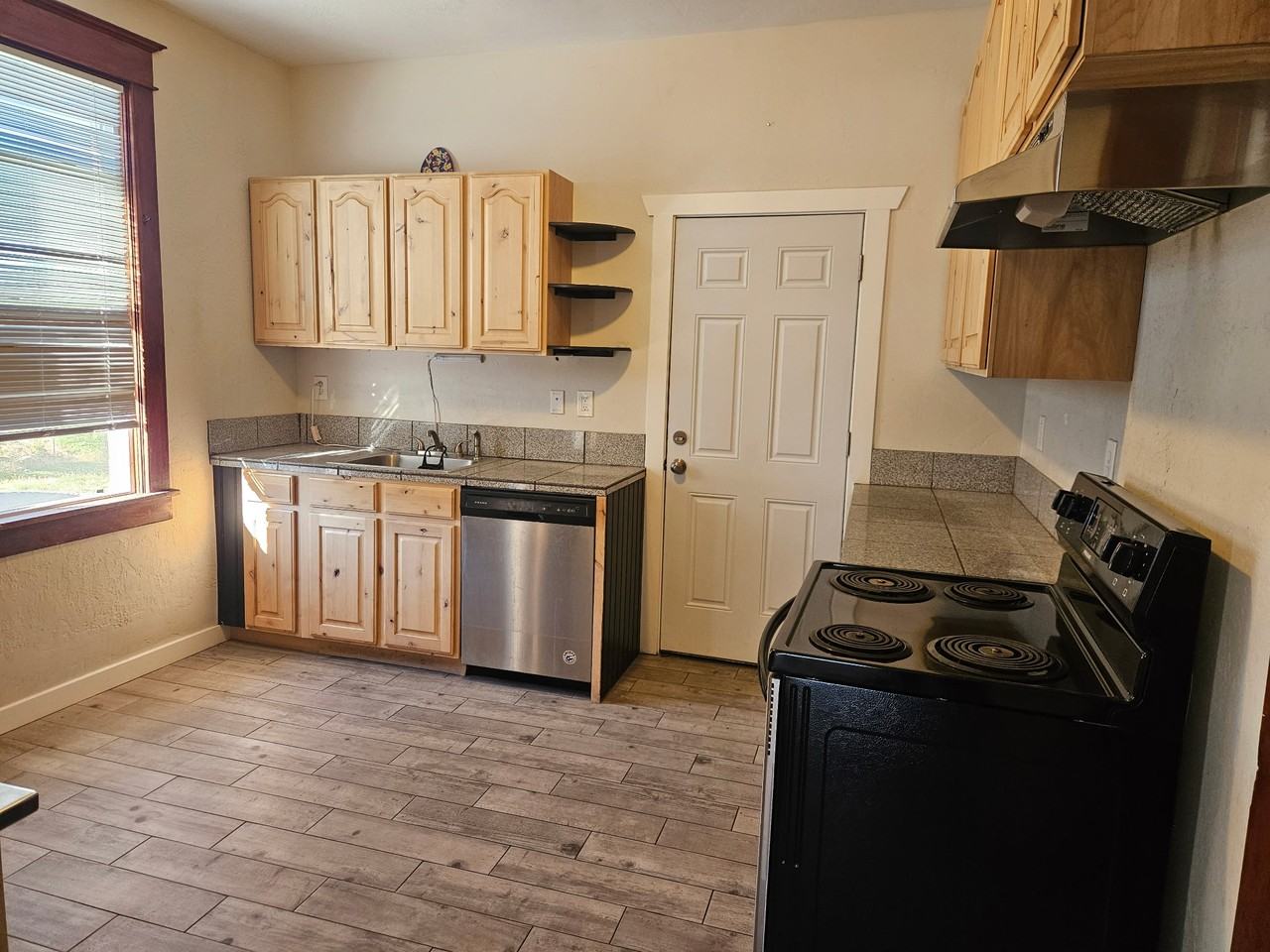27 N 300 W #101 - Photo 5 of 19