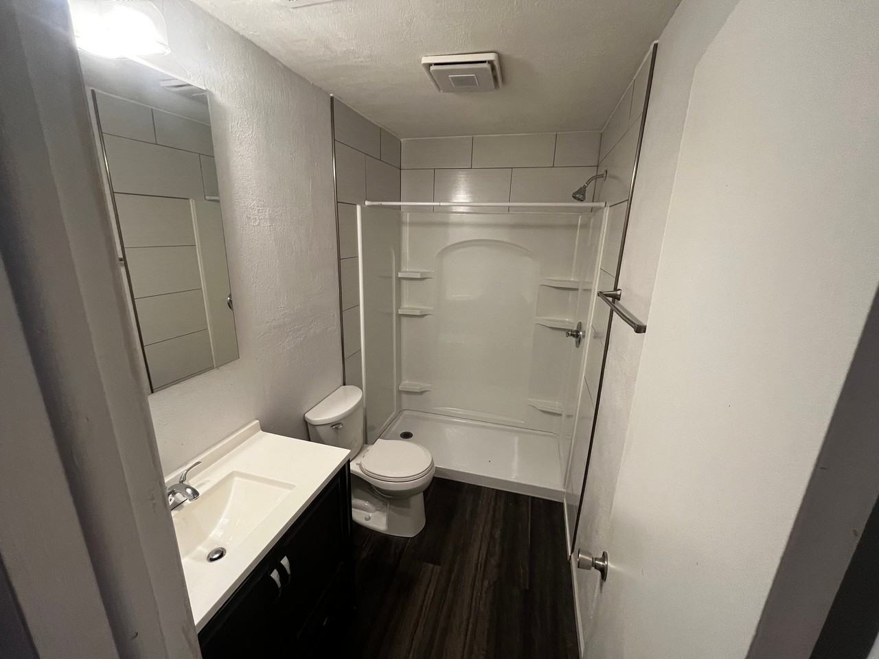 818 N El Paso Dr - Photo 5 of 10