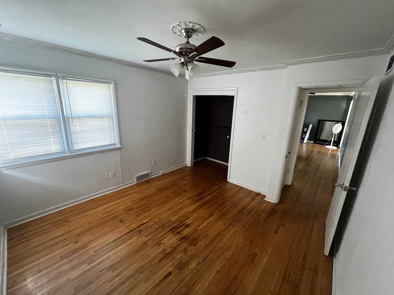 818 N El Paso Dr - Photo 6 of 10