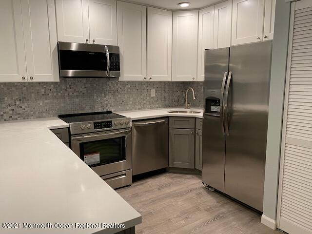 76 Manchester Ct - Photo 7 of 26