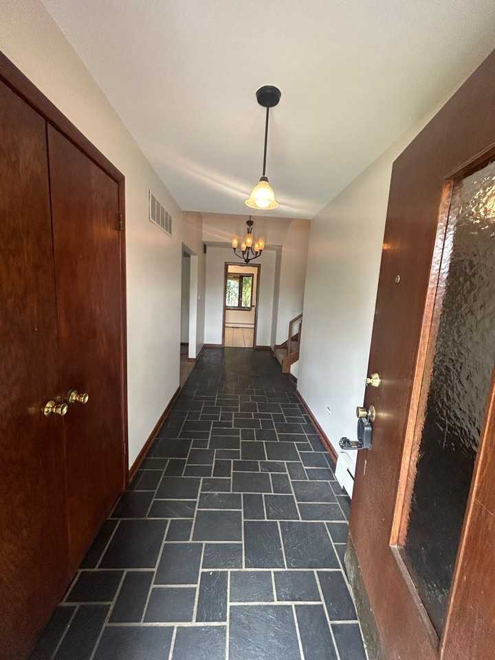 1330 Bonita Dr - Photo 2 of 13