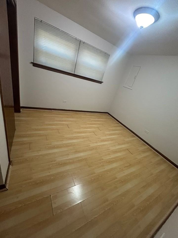 1330 Bonita Dr - Photo 5 of 13